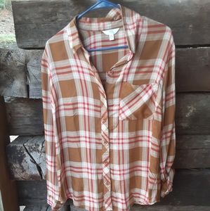 Pladed button up